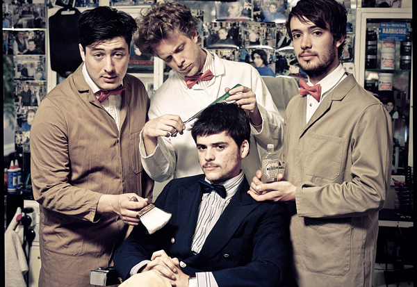 Лучшая британская группа выпустила новое видео