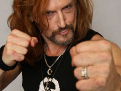 Никита Джигурда выпорет участников «Дома-2»