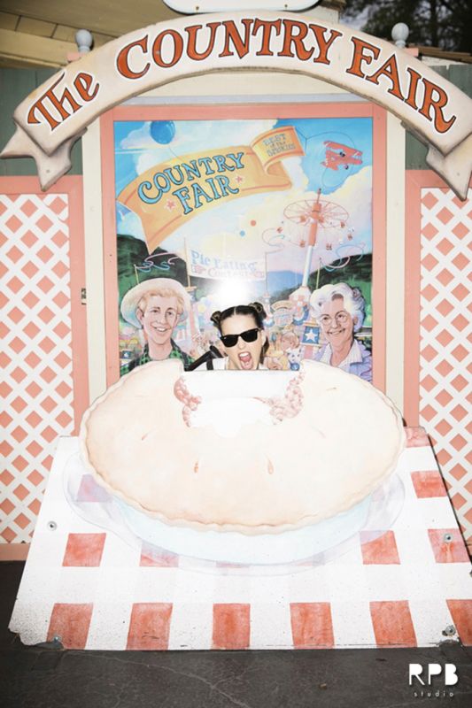 Кэти Перри отдохнула в Dollywood