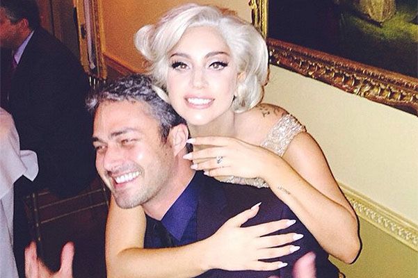 Леди Гага обручена!