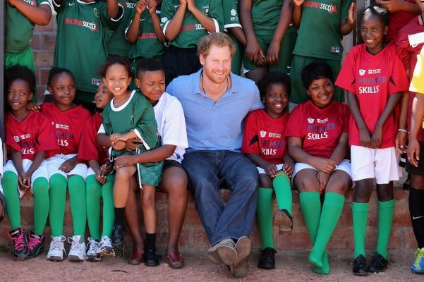 Принц Гарри не любит селфи