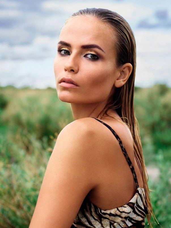 Наташа Поли в испанском Vogue