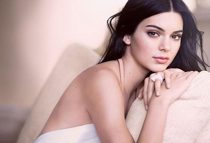 Кендалл Дженнер в рекламе Estee Lauder