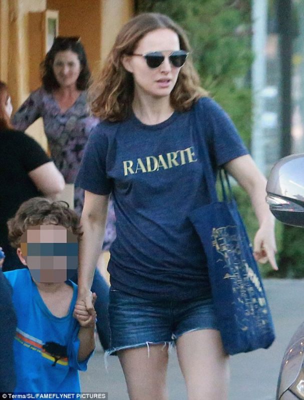 Натали Портман второй раз станет мамой