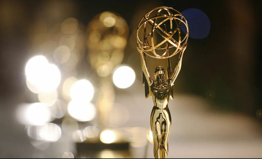 Эмми пройдет онлайн