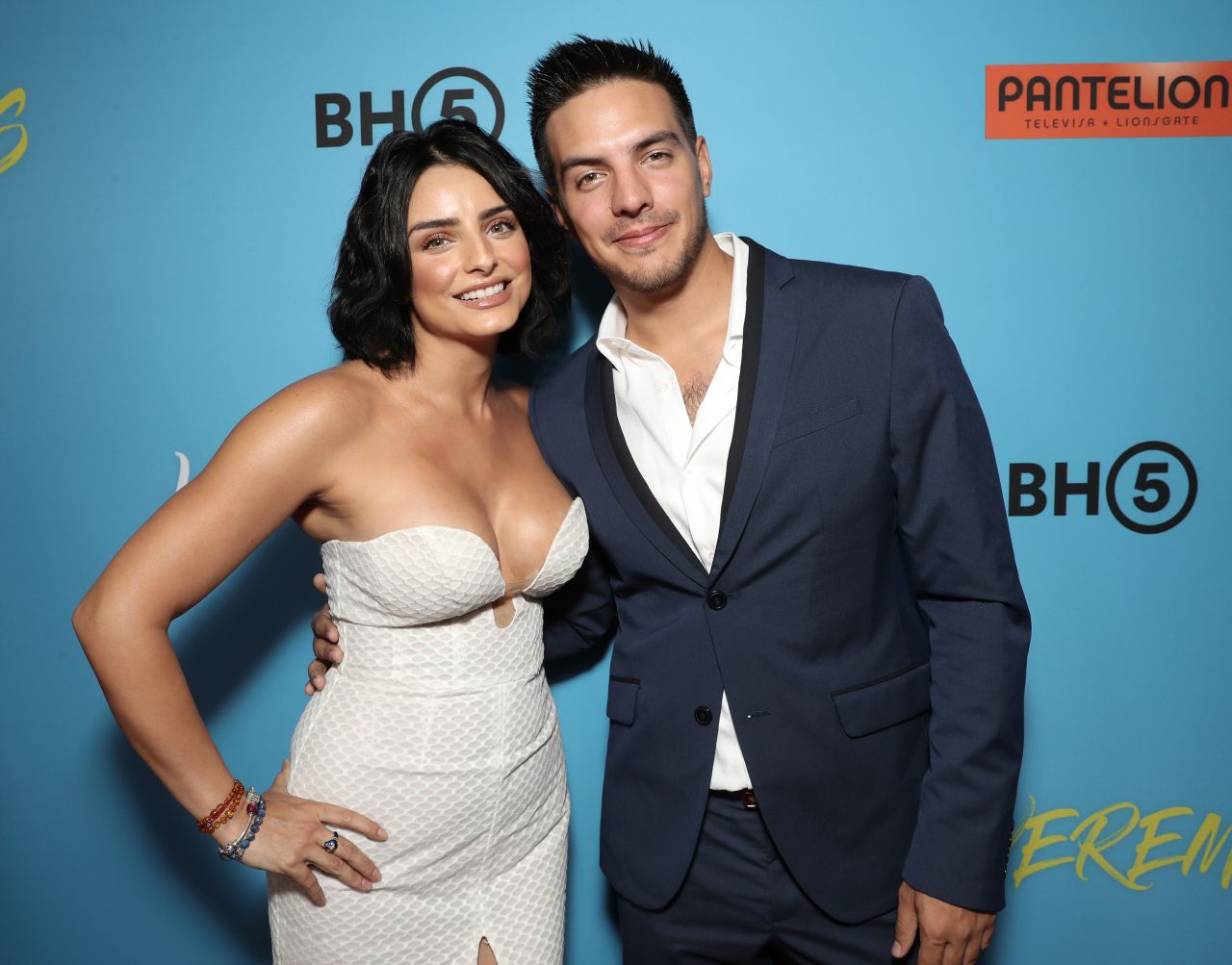 Aislinn Derbez, photo #1096379