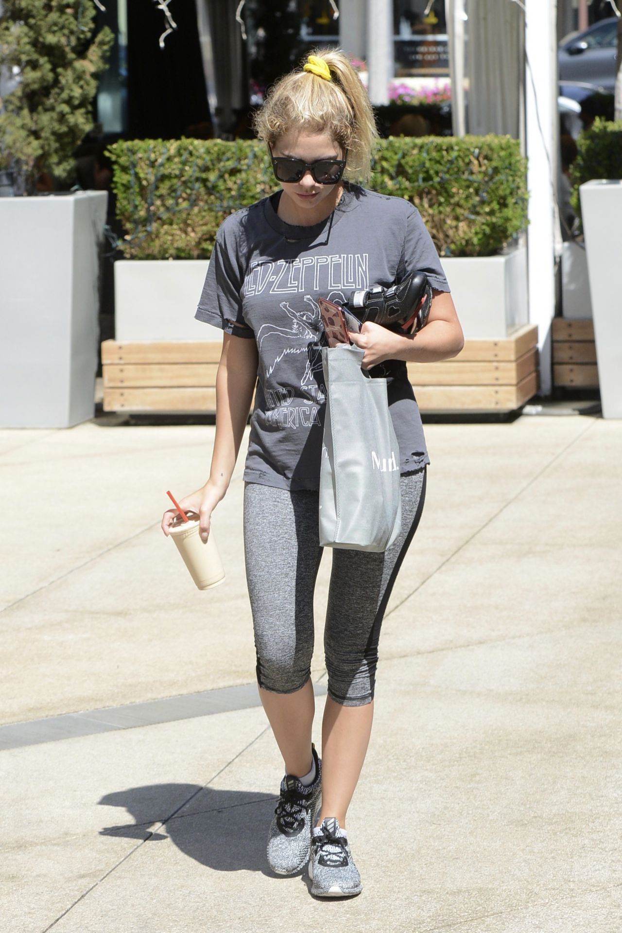 Ashley Benson, photo #902468