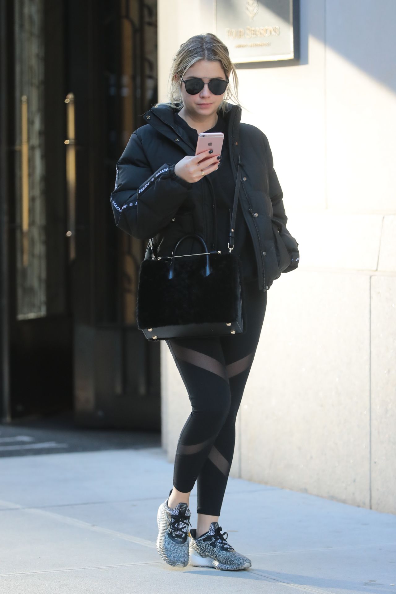 Ashley Benson, photo #1018512