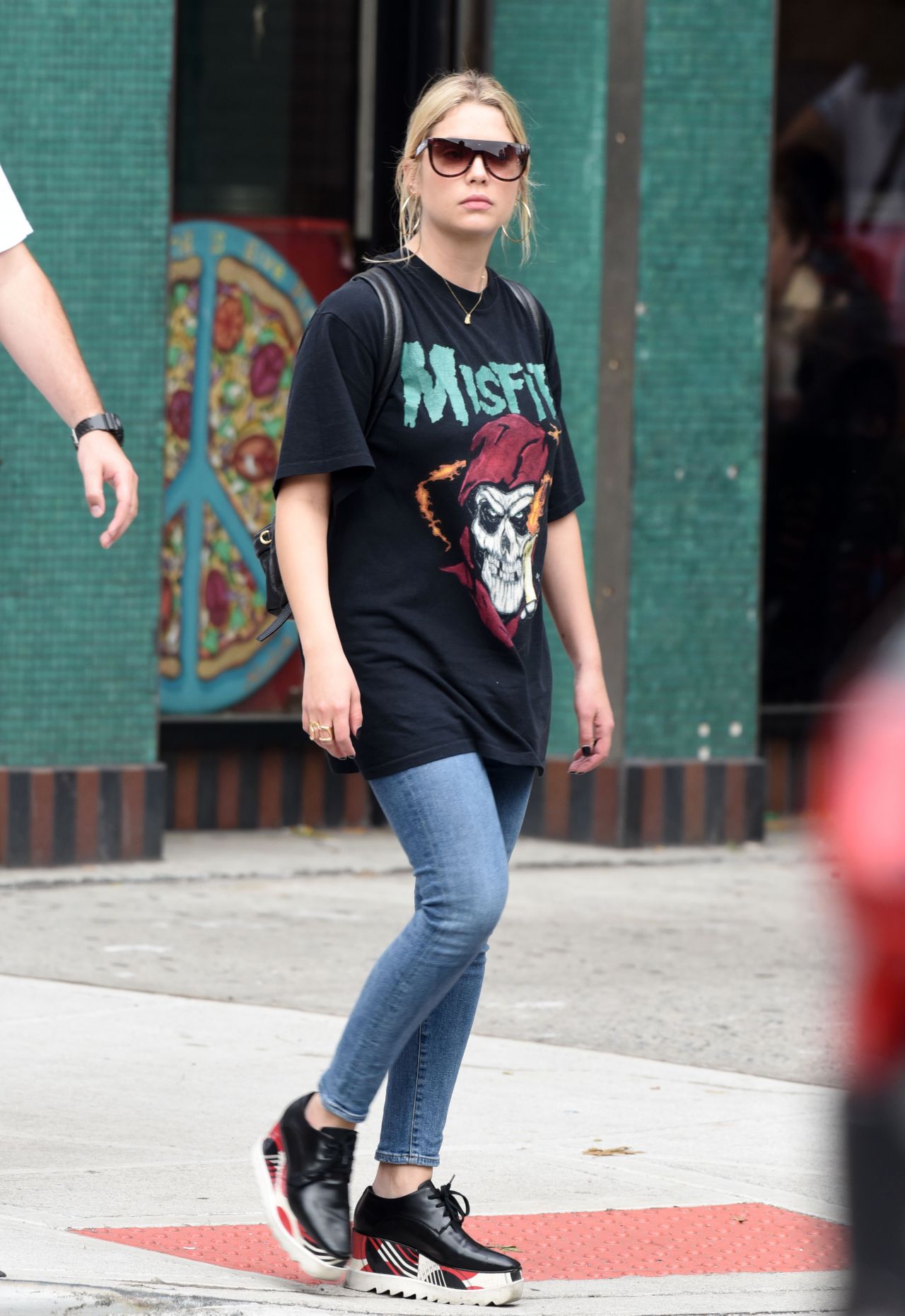 Ashley Benson, photo #1017986