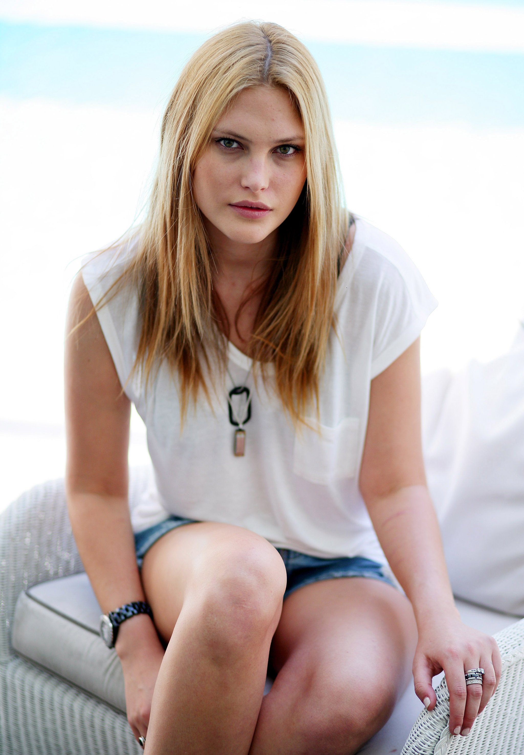 Catherine McNeil, photo #934821