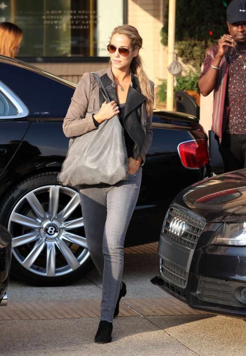 Elizabeth Berkley, photo #689419