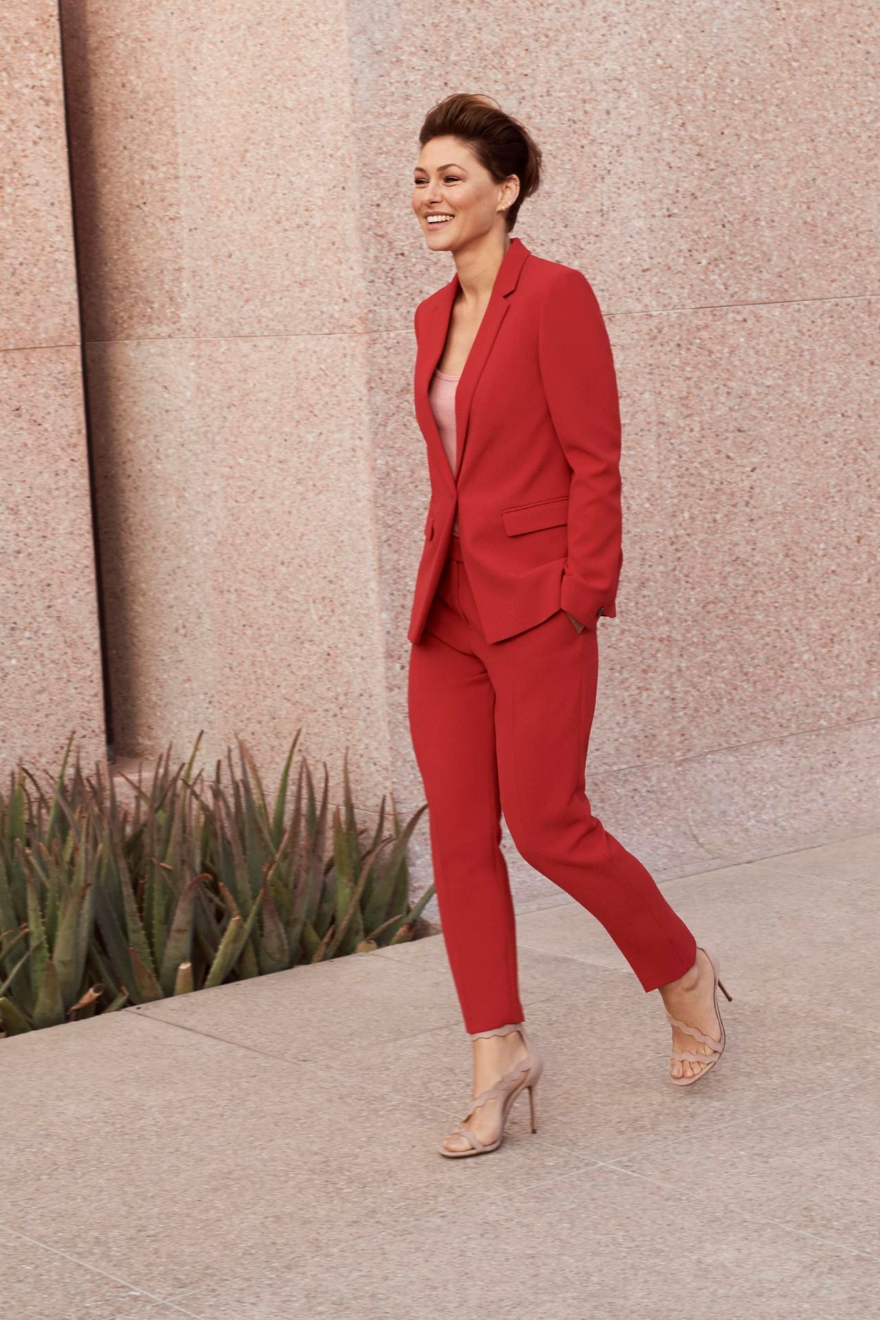 Emma Willis, photo #1062505