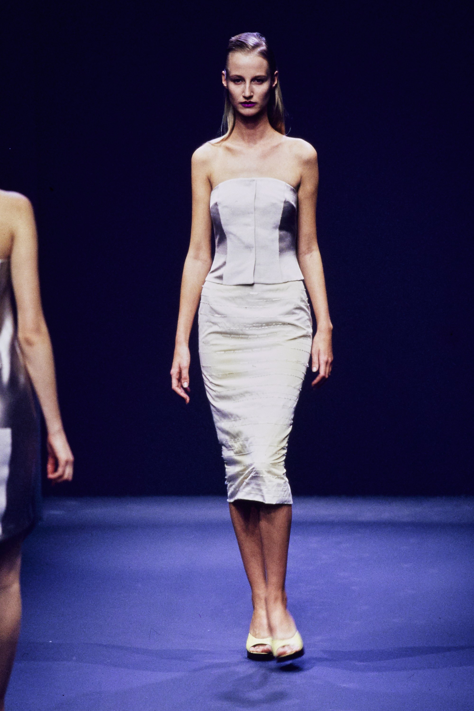 Esther De Jong, photo #937050
