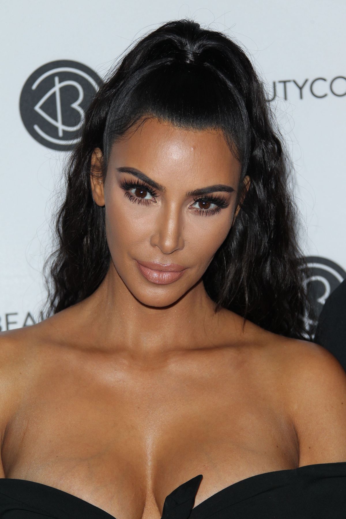 Kim Kardashian, photo #1085825