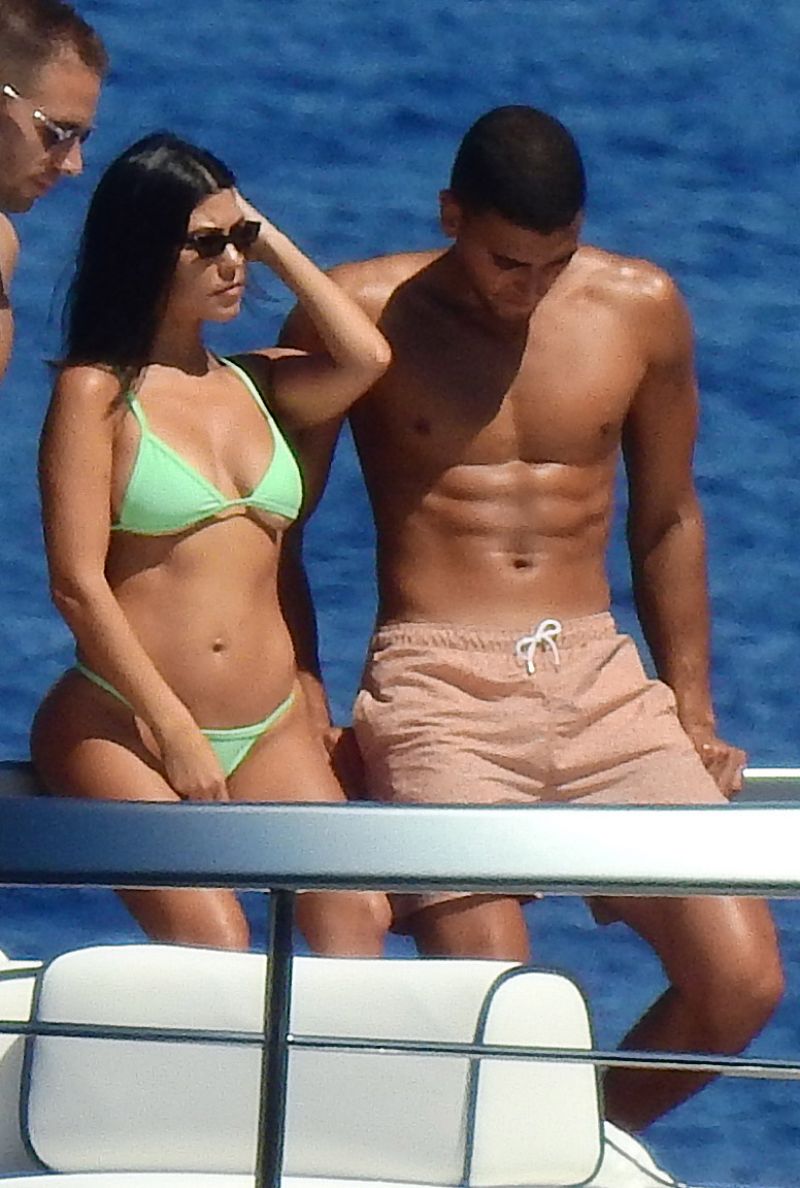 Kourtney Kardashian, photo #1081930