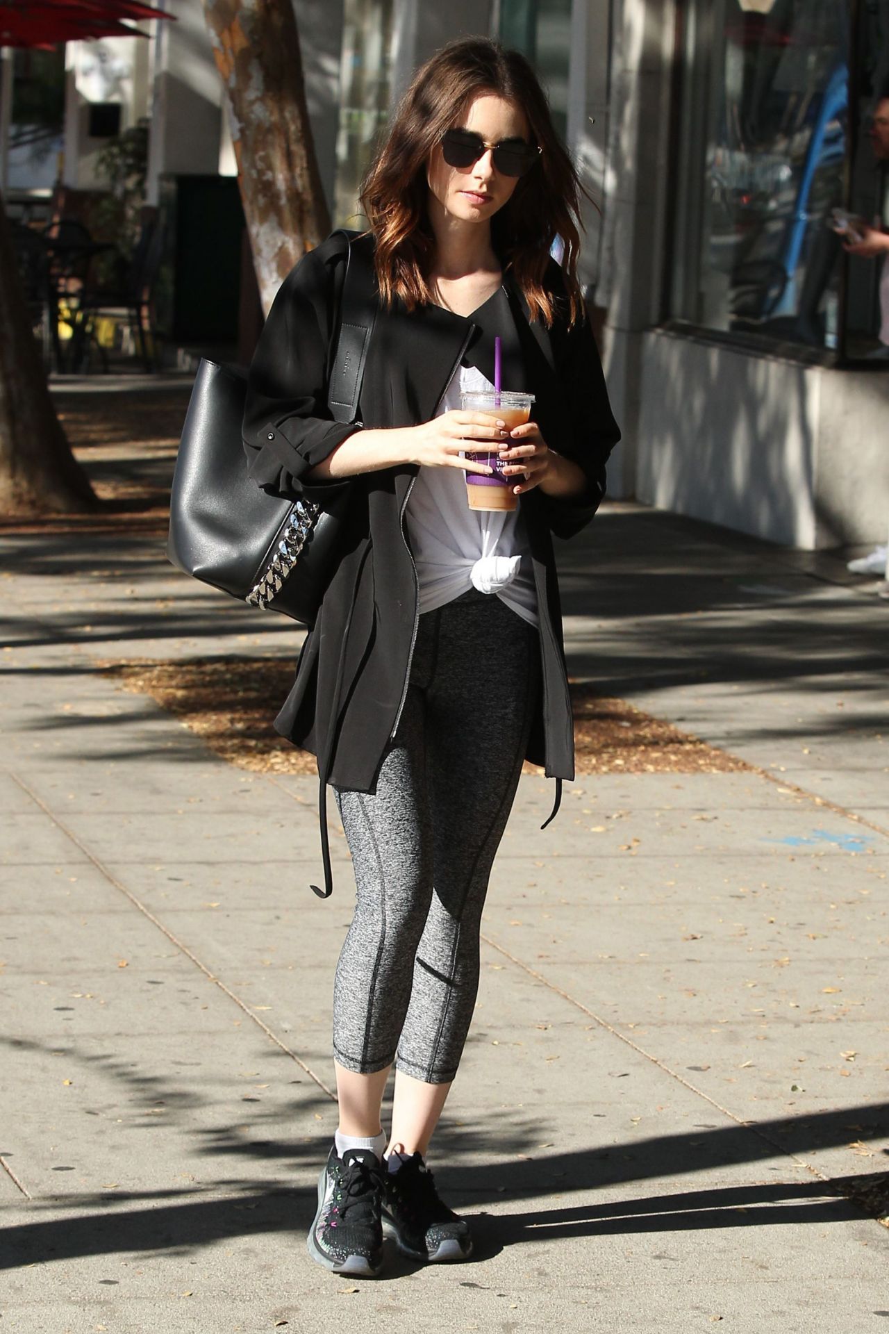 Lily Collins, photo #1001717