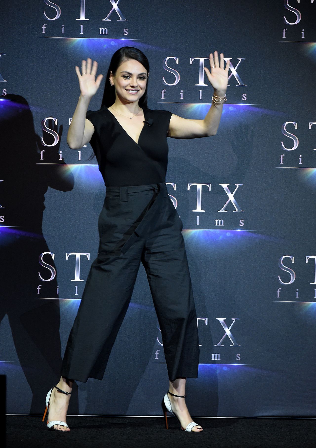 Mila Kunis, photo #951077