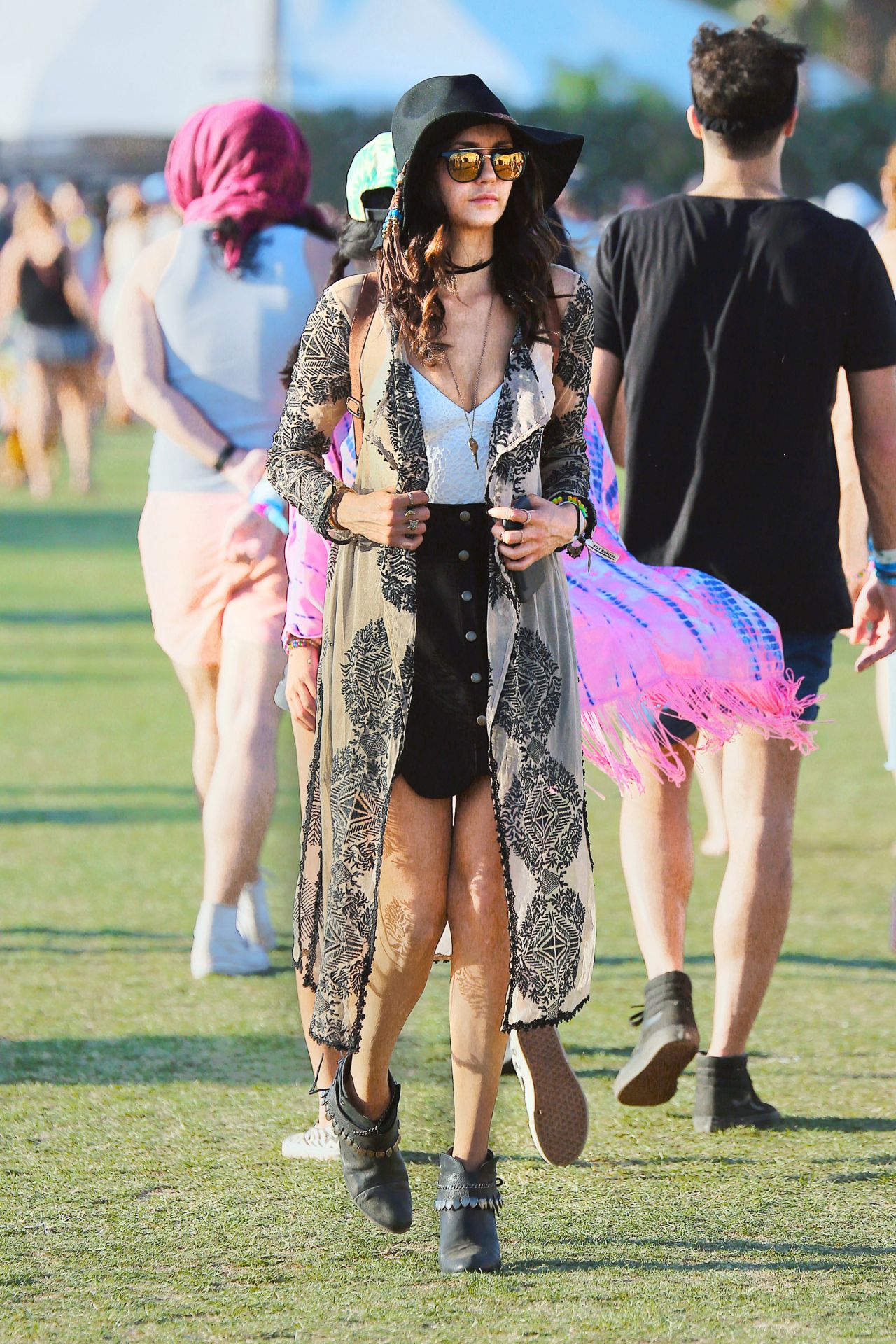 Nina Dobrev, photo #881513